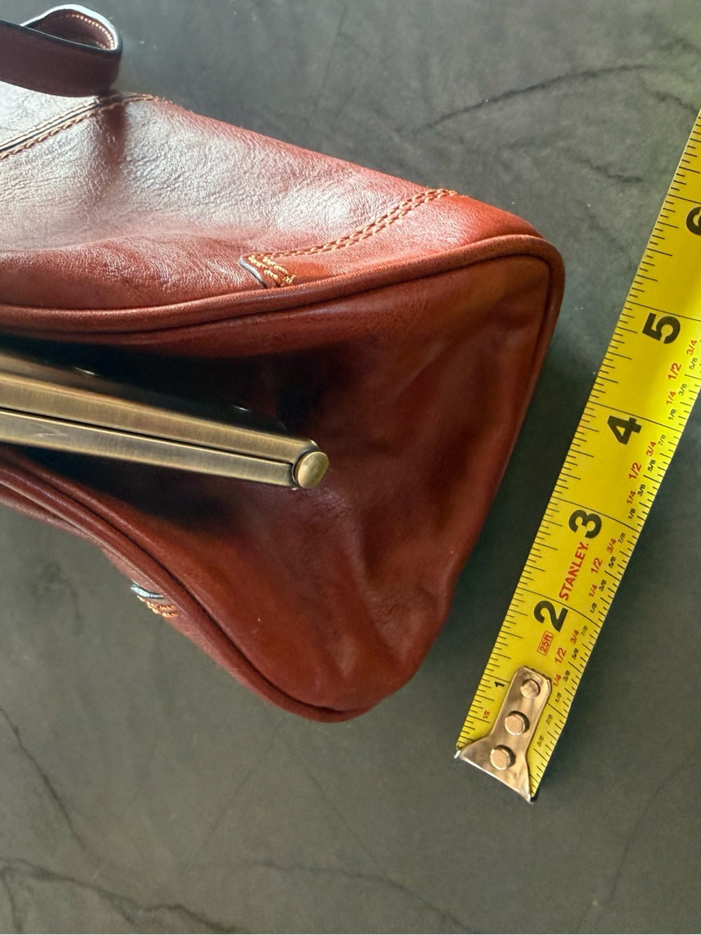 Gianni Conti - Italian leather Gladstone bag, Italian leather & retro hardware - Picture 10 of 14